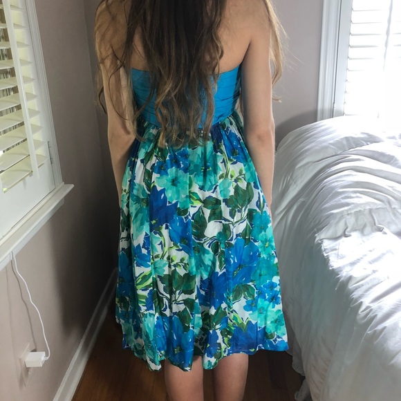 Zara Silk Lined Floral Blue Green Halter Dress Church or Office Attire - Picture 5 of 6